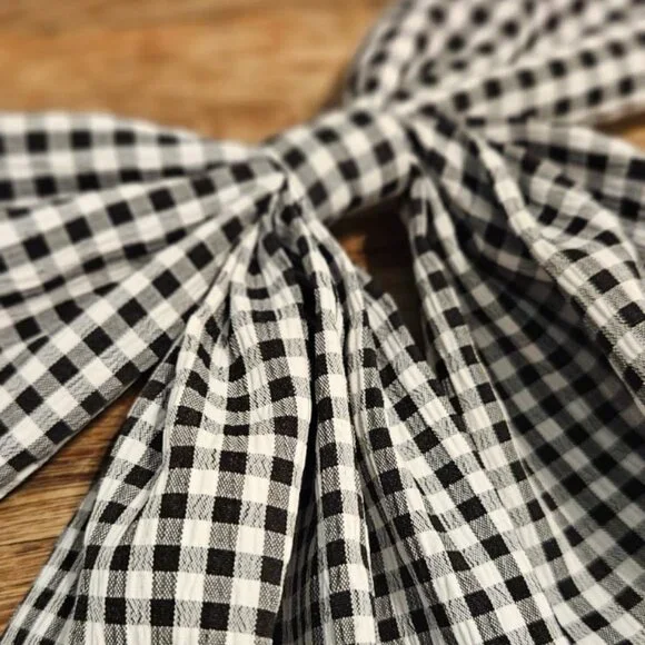 Urban Outfitters Bow Clip - Picture 3 of 3